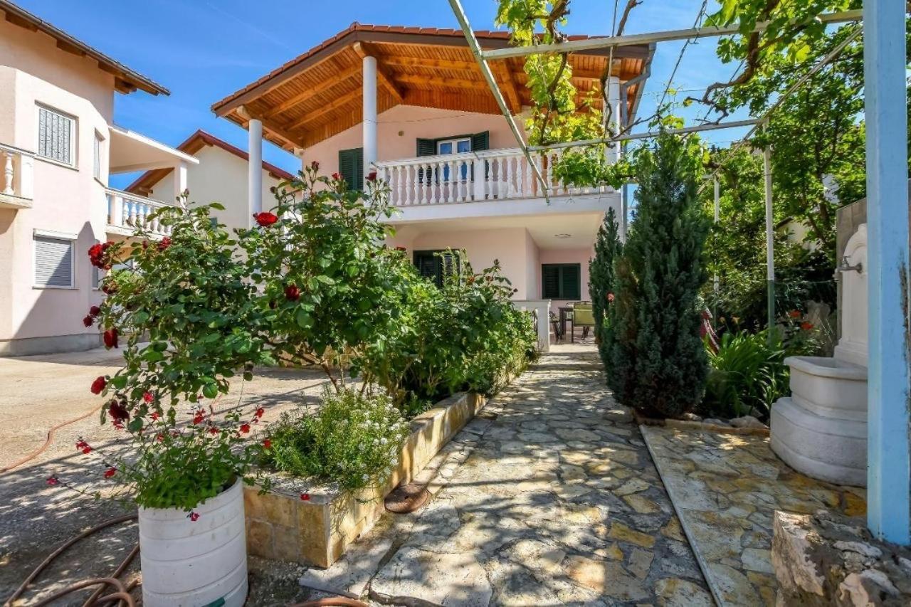 Seaside Holiday House Stupin Celine, Rogoznica - 19871 Экстерьер фото